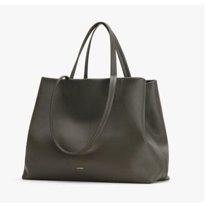 NEW Cuyana Classic Easy Tote in Dark Olive Pebbled Leather NWT